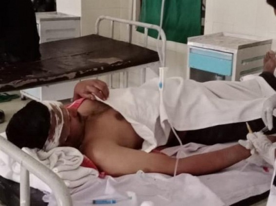 On-duty Journalist was Attempted to be Murdered in Tripura while Covering Corruption news : Ran for Life, Took Shelter in Police Station On-duty Journalist was Attempted to be Murdered in Tripura while Covering Corruption news : Ran for Life, Took Shelter in Police Station